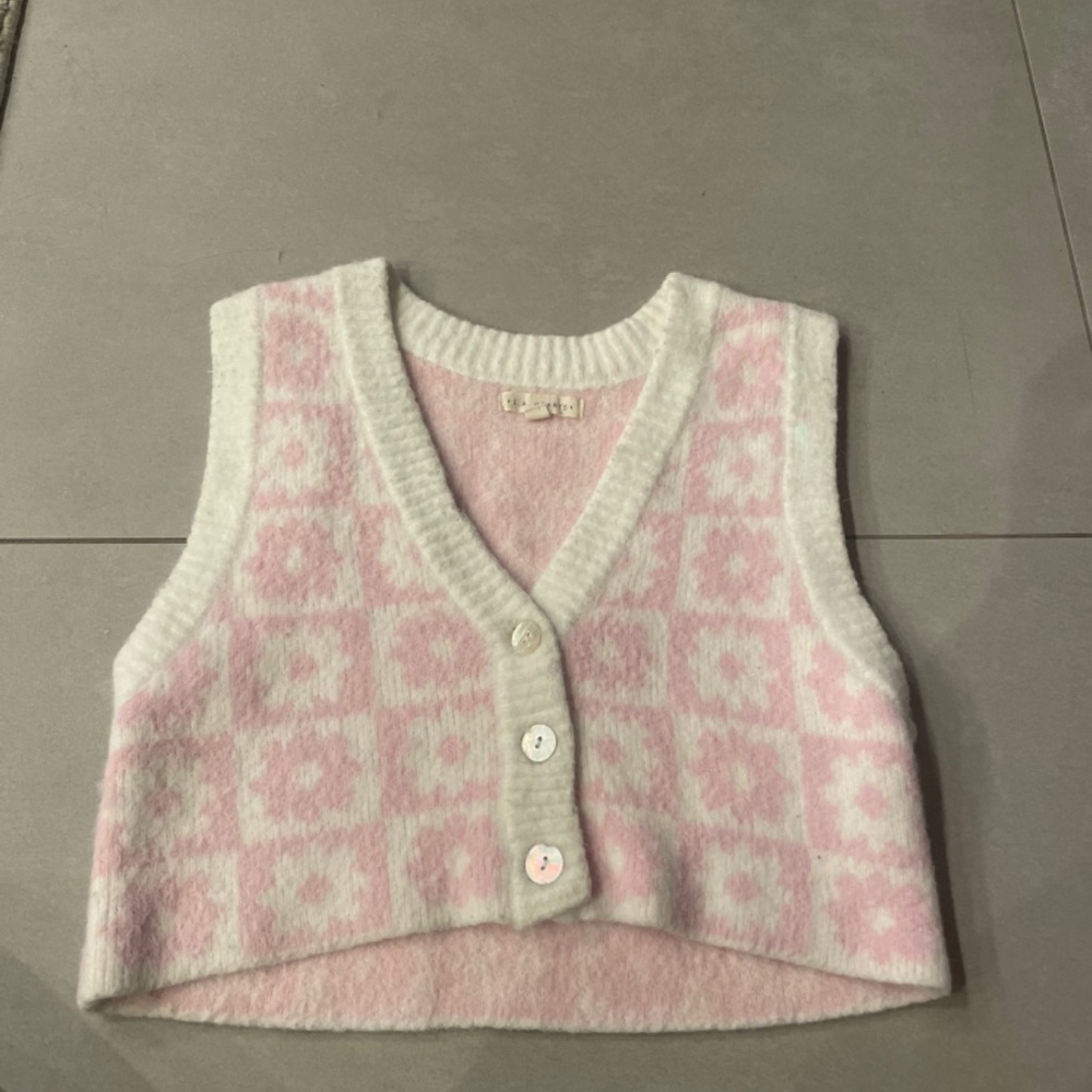 Pink and White flower print Cardigan LA hearts/ PacSun